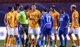 足坛最新爆料新闻报道视频,独家视频揭秘球星转会内幕