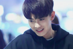 娱乐大爆料任嘉伦杨颖,甜蜜互动引粉丝狂欢